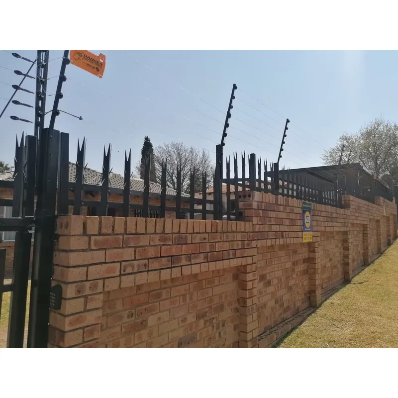 Home Security Electric Fence - 1000メートル 6フィート 化学プラスチックABS製 モダンな電気柵 8線式 WiFi